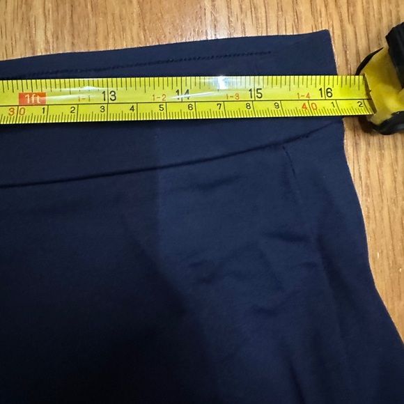 Navy Skirt - stretchy and comfortable- super cute - Picture 3 of 4